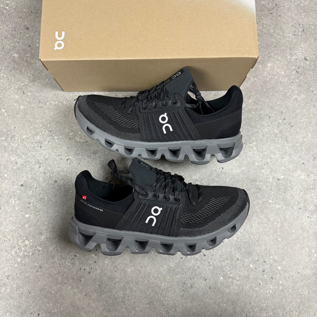 ON RUNNING CLOUDSWIFT - 4 BLACK / ROCK