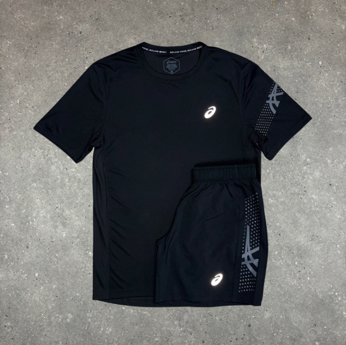 ASICS ICON TOP & 7" SHORTS SET - BLACK